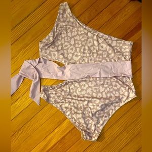 PINK LILY ✨ swimsuit